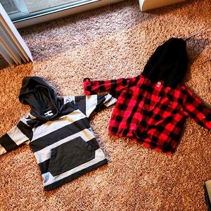 2 Hoodies size 3 t